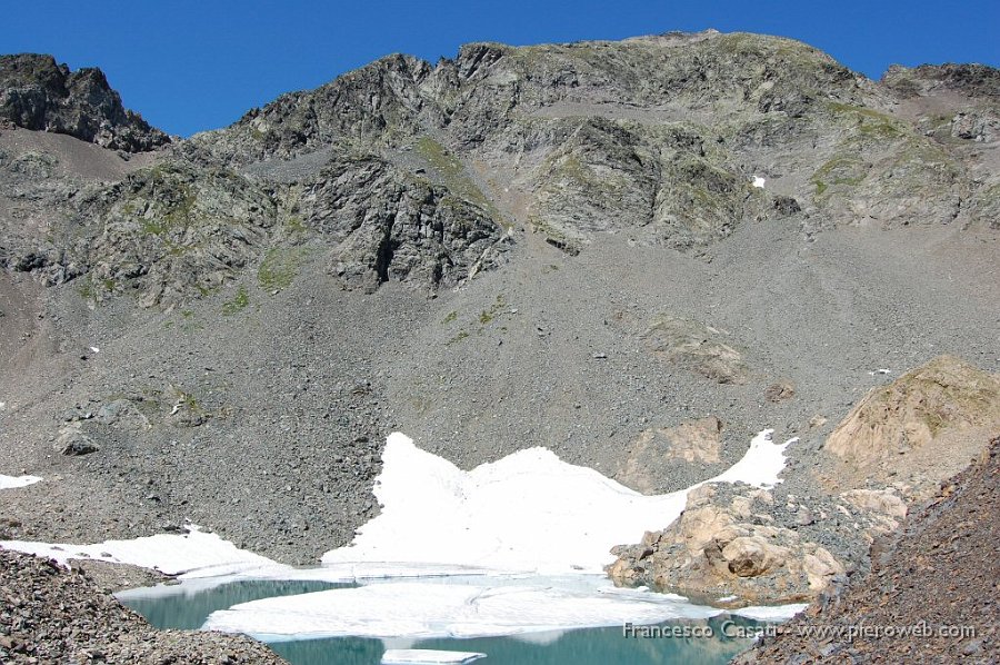 16-Il lago ghiacciato e dietro il Diavolo.jpg